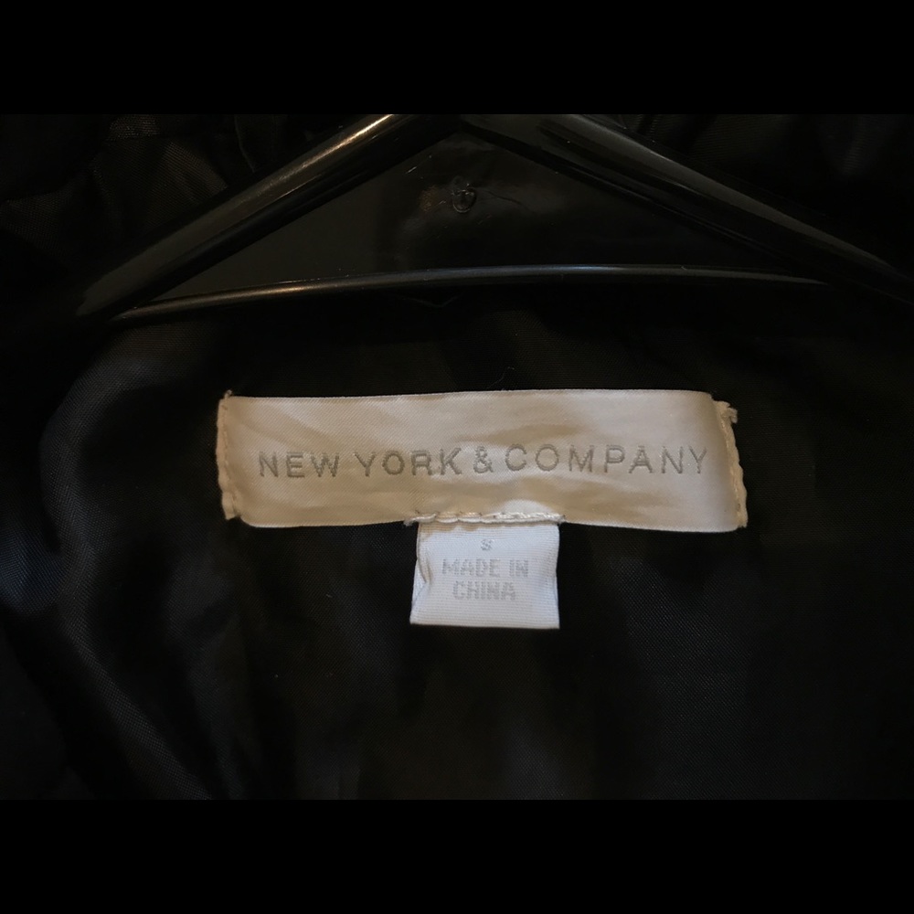 New York & Company black zip up vest - Picture 3 of 4